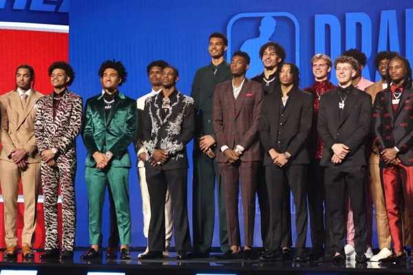2012年nba选秀_nba18年选秀