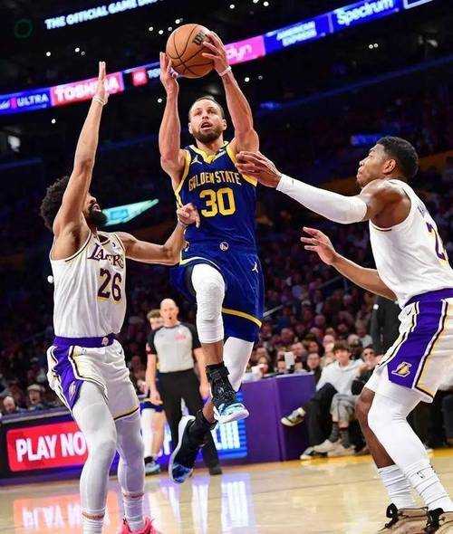 nba三分球记录_nba单场比赛三分球纪录
