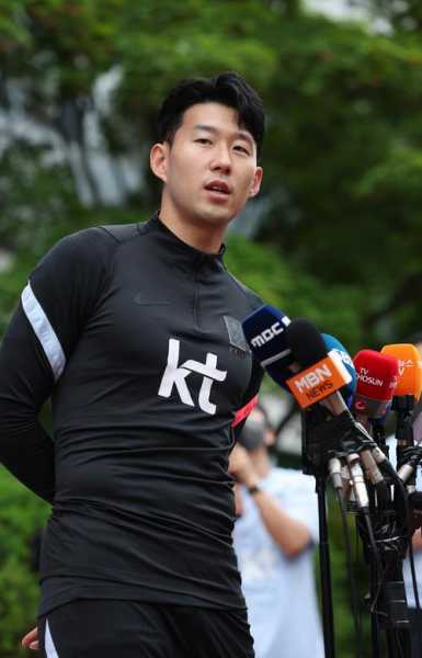 韩国足球运动员排名_韩国足球运动员有哪些
