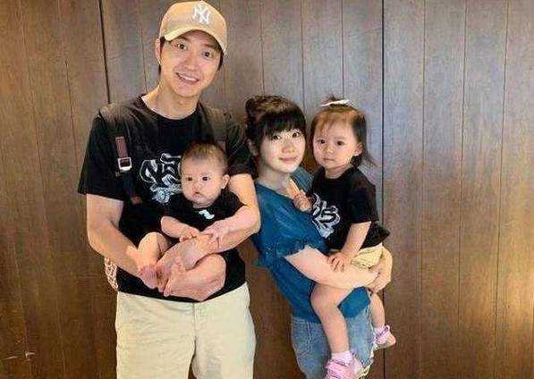 张怡宁二胎大肚照，张怡宁二胎产子视频