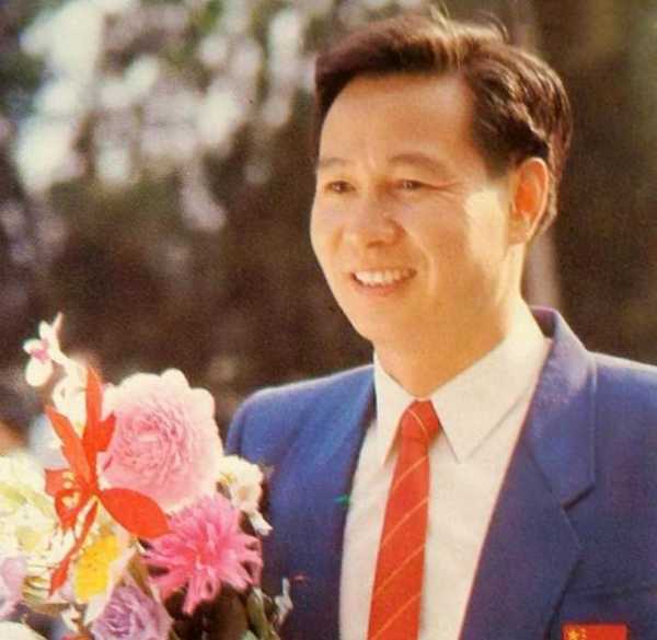 袁伟民当时出了什么事，袁伟民现在几岁了