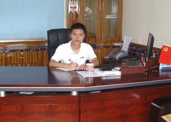 邹正老婆，邹正华现在怎么样了