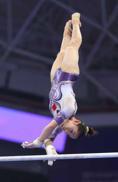女子高低杠冠军，女子高低杠冠军阿尔及利亚