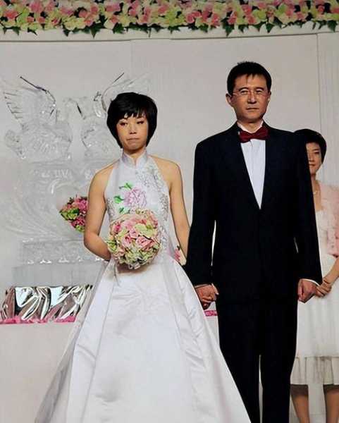 张怡宁的儿子和女儿，张怡宁的儿子和女儿图片