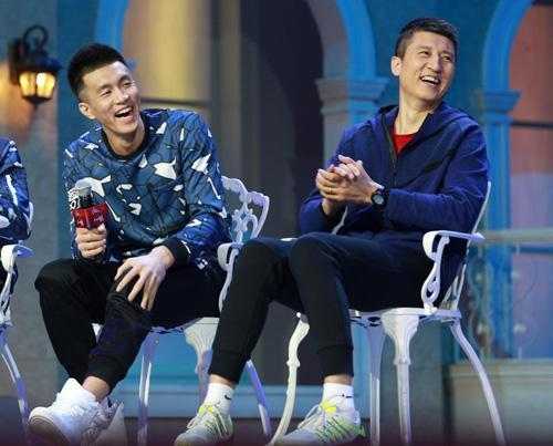 郭艾伦郭士强挑战，郭艾伦郭士强采访视频