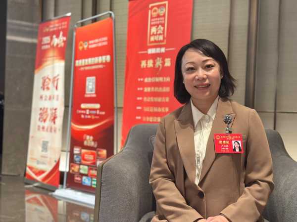 重庆科教频道教育第一线，重庆科教频道教育第一线付黎