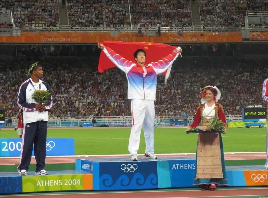 04年刘翔夺冠日本网友评价，04年刘翔夺冠日本解说