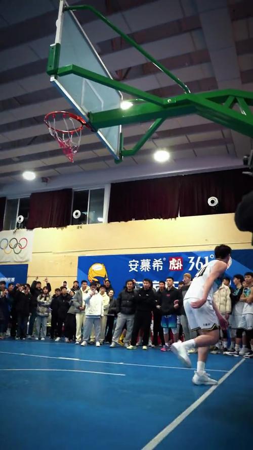 2015扣篮大赛完整版，2015扣篮大赛全场录像回放cctv