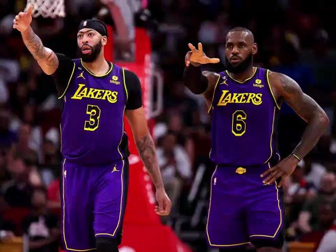 nba湖人尼克斯直播，湖人尼克斯比赛录像