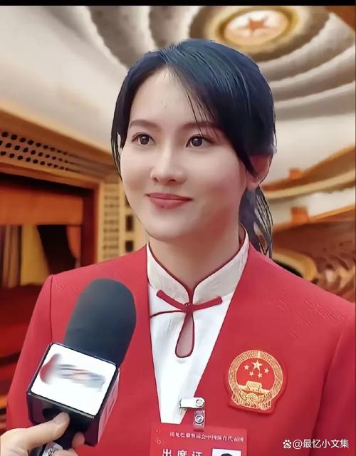 中国女子水球队队长，现任中国女子水球队主教练