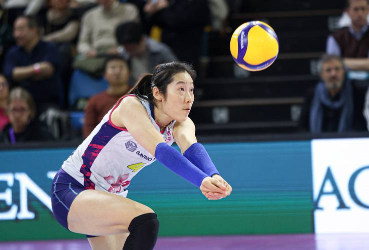 中国女排队长朱婷简介，中国女排队长朱婷百科