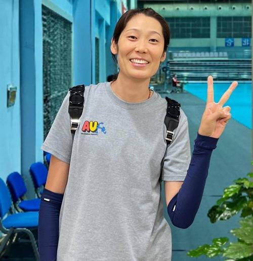 中国女排队长朱婷简介，中国女排队长朱婷百科