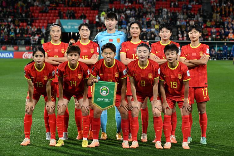 中国女足世界排名最高的是多少，中国女足世界排名第一
