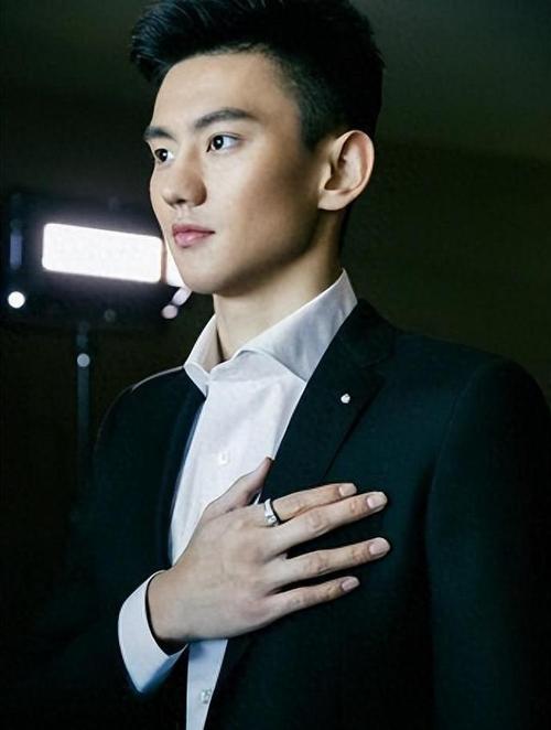 宁泽涛为什么怎么早退役，宁泽涛因为什么原因退役
