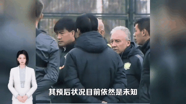 扎切罗尼，扎切罗尼离京照片