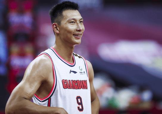 易建联怎么不打cba了，易建联为什么不打篮球了