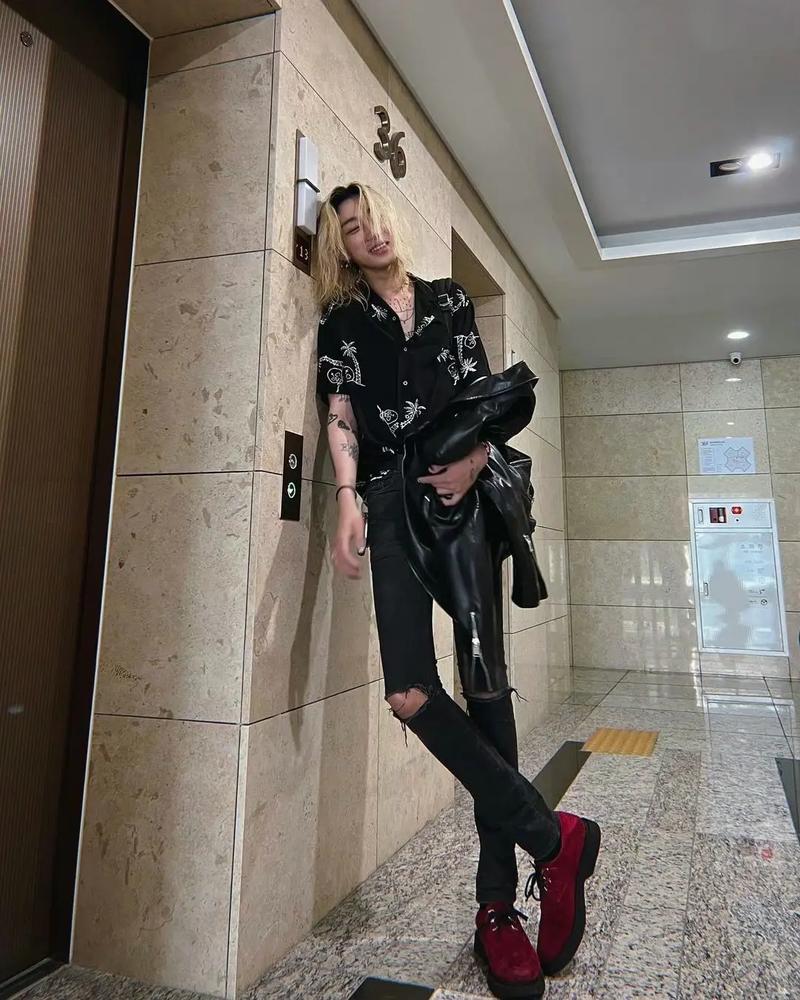 李圣龙老婆照片，李圣龙老婆照片高清