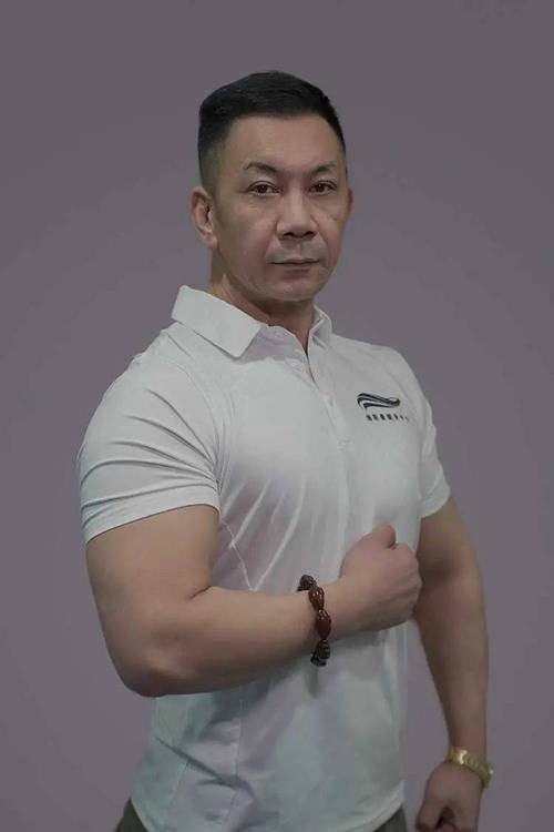 柳比西奇，柳比西奇现在是谁的教练