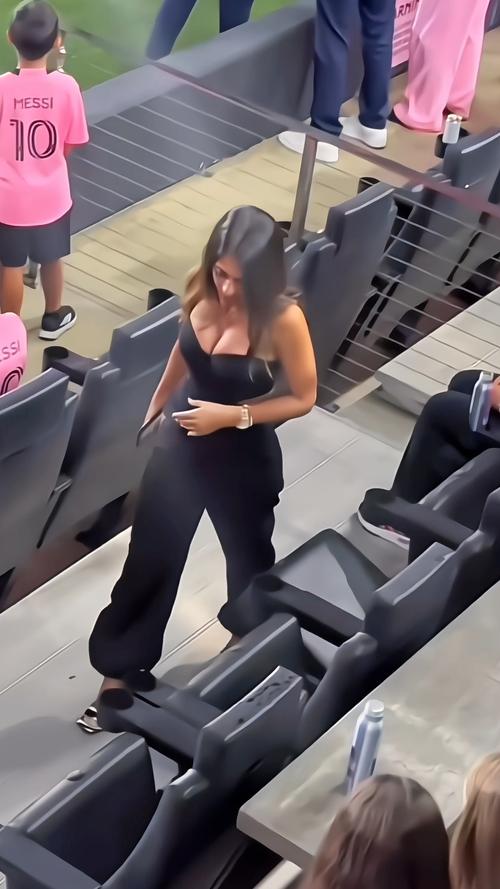 梅西老婆身高，梅西老婆 身材
