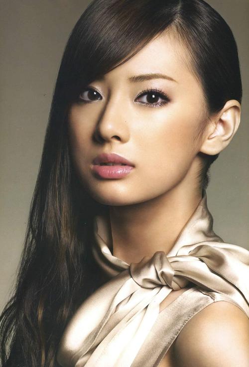 欢迎来到皇家别墅8，欢迎来到皇家别墅exo女演员