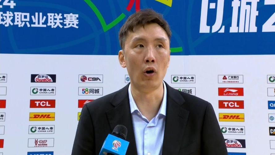 江苏男篮主教练是谁啊，江苏男篮主教练是谁啊最新消息