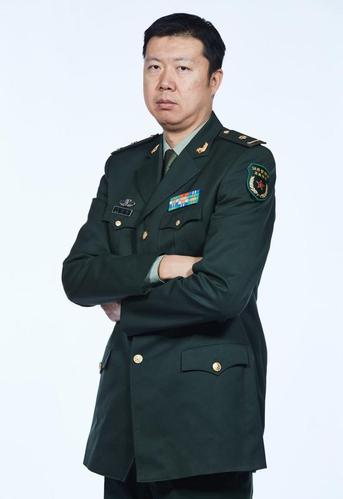 王治郅是军人吗，王治郅是军人吗知乎