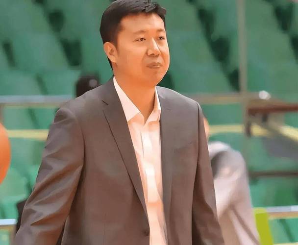 王治郅退役时间，王治郅退役后在干什么