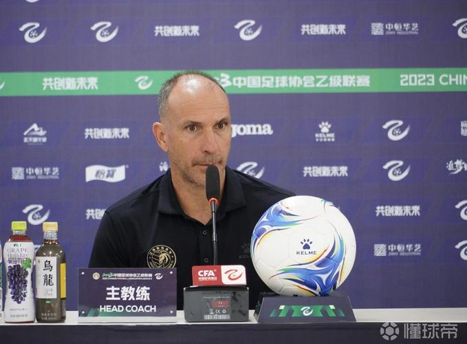 维克多 安，维克多安还是中国教练吗