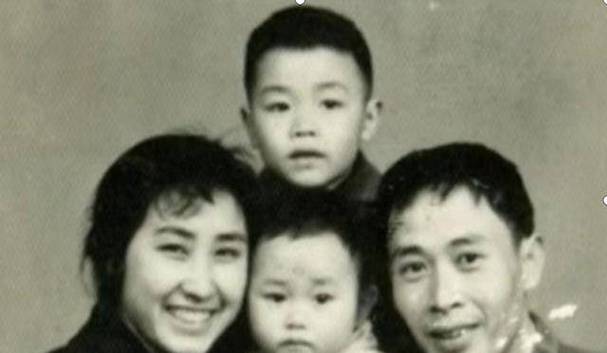 罗昊，罗昊月个人资料