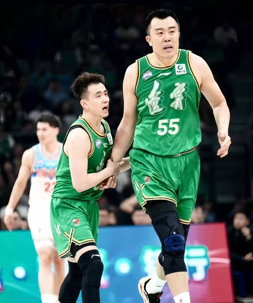 辽宁男篮目前排名，cba辽宁男篮今晚直播