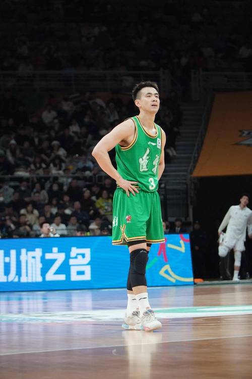 辽宁男篮目前排名，cba辽宁男篮今晚直播