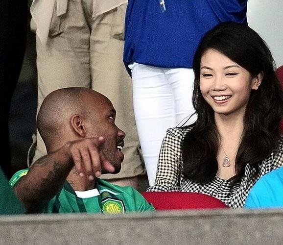 马布里妻子，马布里 老婆